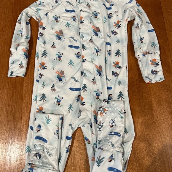 Magnetic Me Onesie - Picture 2 of 5